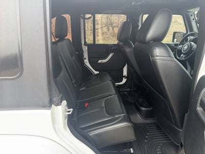 2017 Jeep Wrangler Unlimited Sahara 4x4