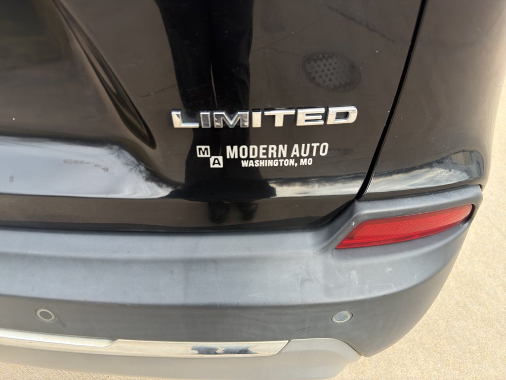 2019 Jeep Cherokee Limited FWD