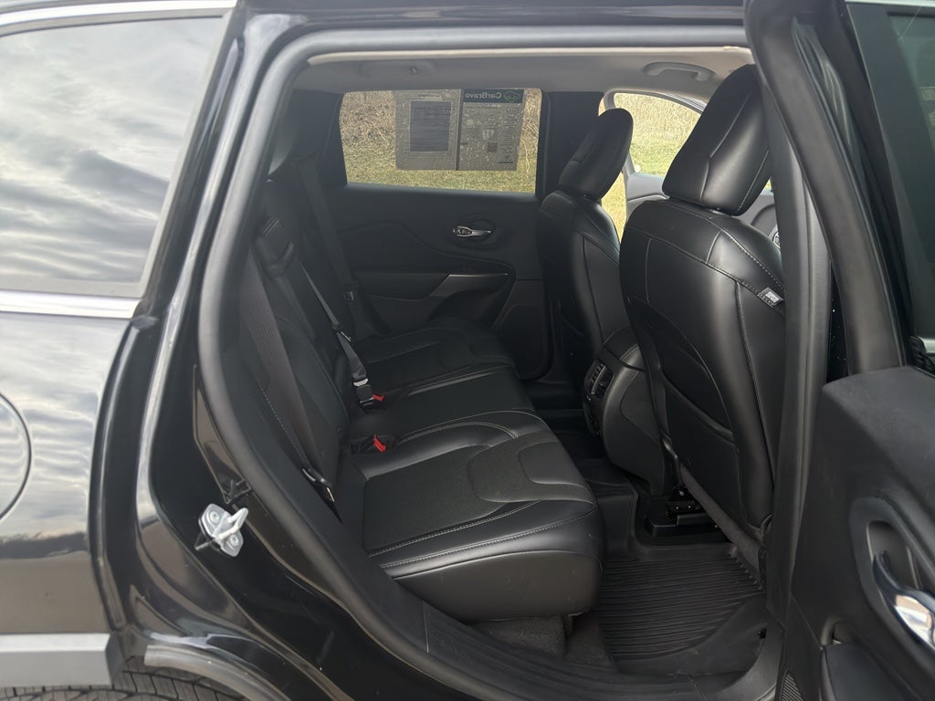 2019 Jeep Cherokee Limited FWD