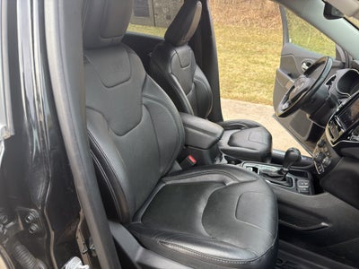 2019 Jeep Cherokee Limited FWD