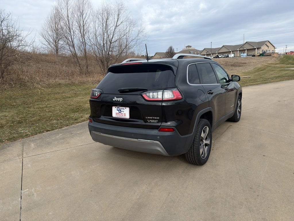 2019 Jeep Cherokee Limited FWD