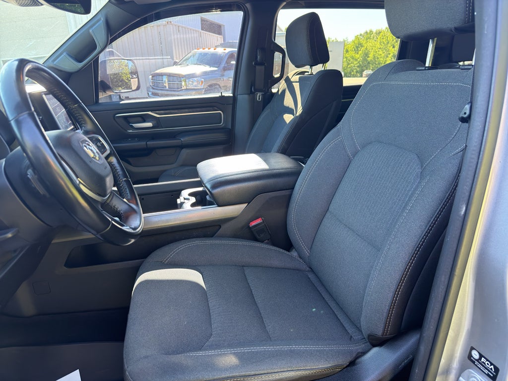2021 RAM 1500 Big Horn Crew Cab 4x4 5'7" Box