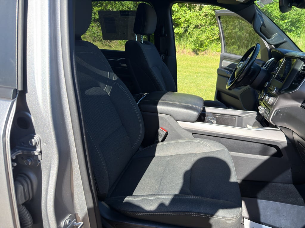 2021 RAM 1500 Big Horn Crew Cab 4x4 5'7" Box