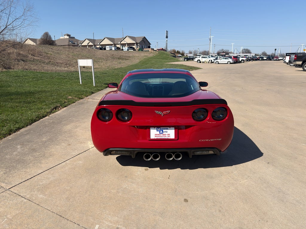 2005 Chevrolet Corvette Base