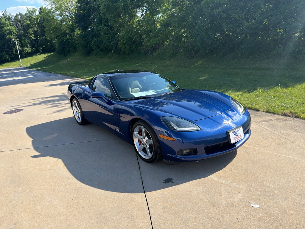 2005 Chevrolet Corvette Base