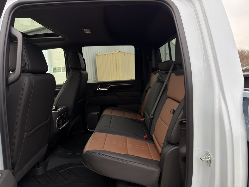 2026 Chevrolet Silverado 3500 HD High Country DRW