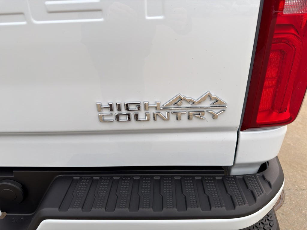 2026 Chevrolet Silverado 3500 HD High Country DRW