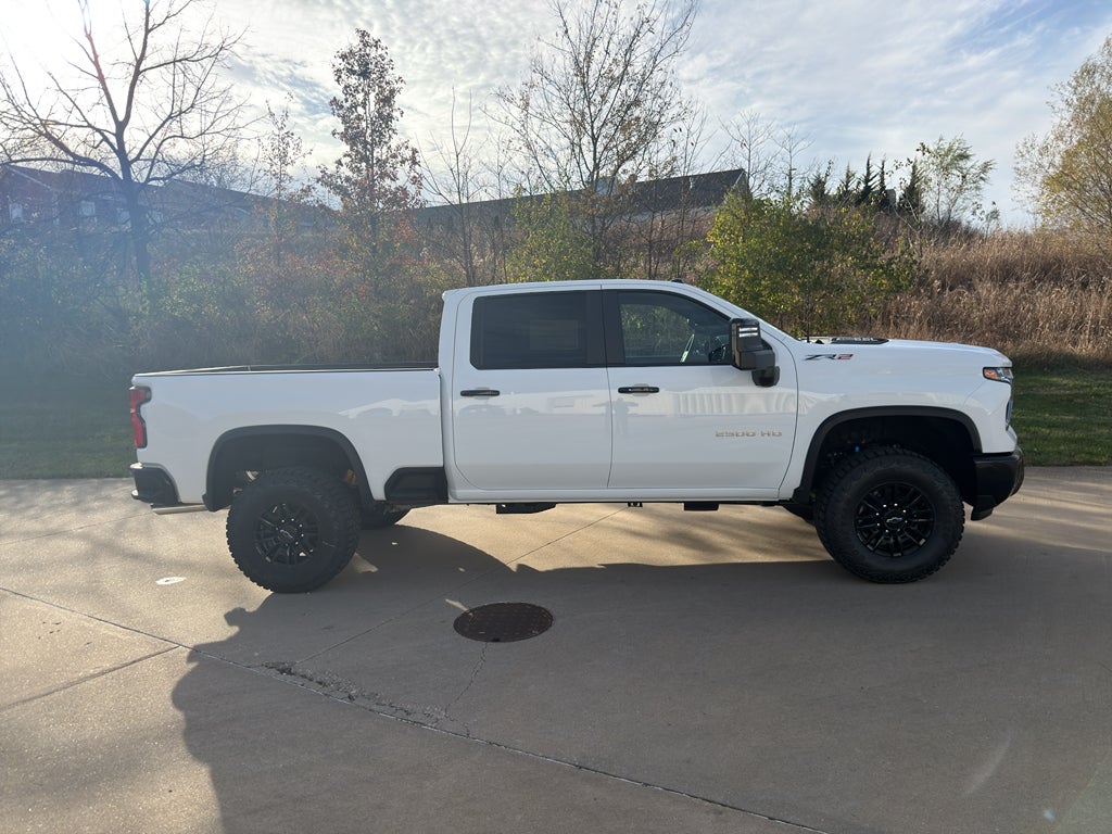 2026 Chevrolet Silverado 2500 HD ZR2