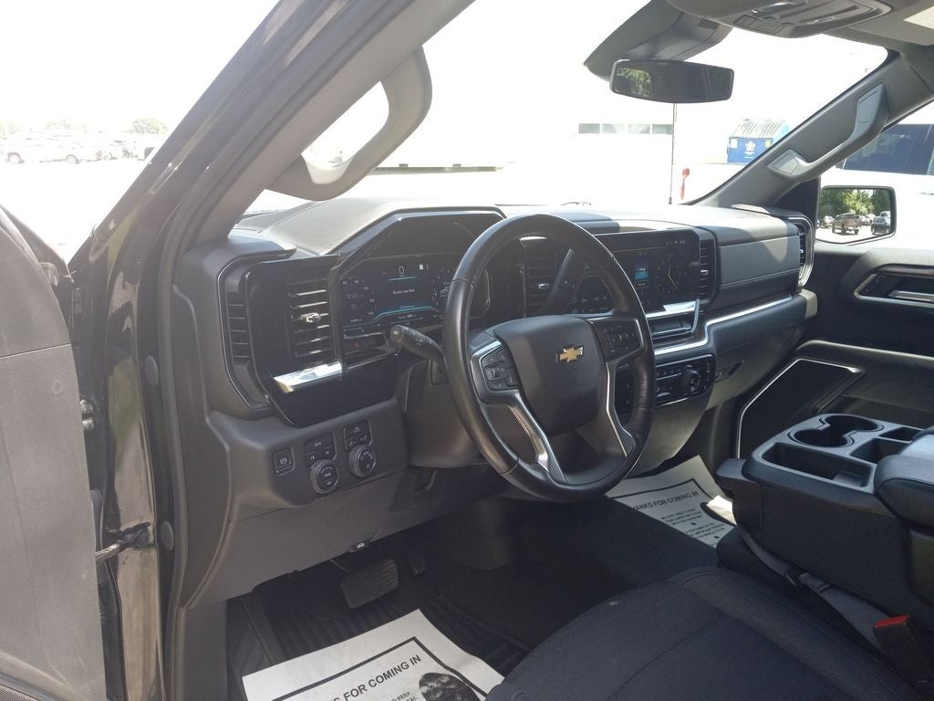 2022 Chevrolet Silverado 1500 LT (2FL)