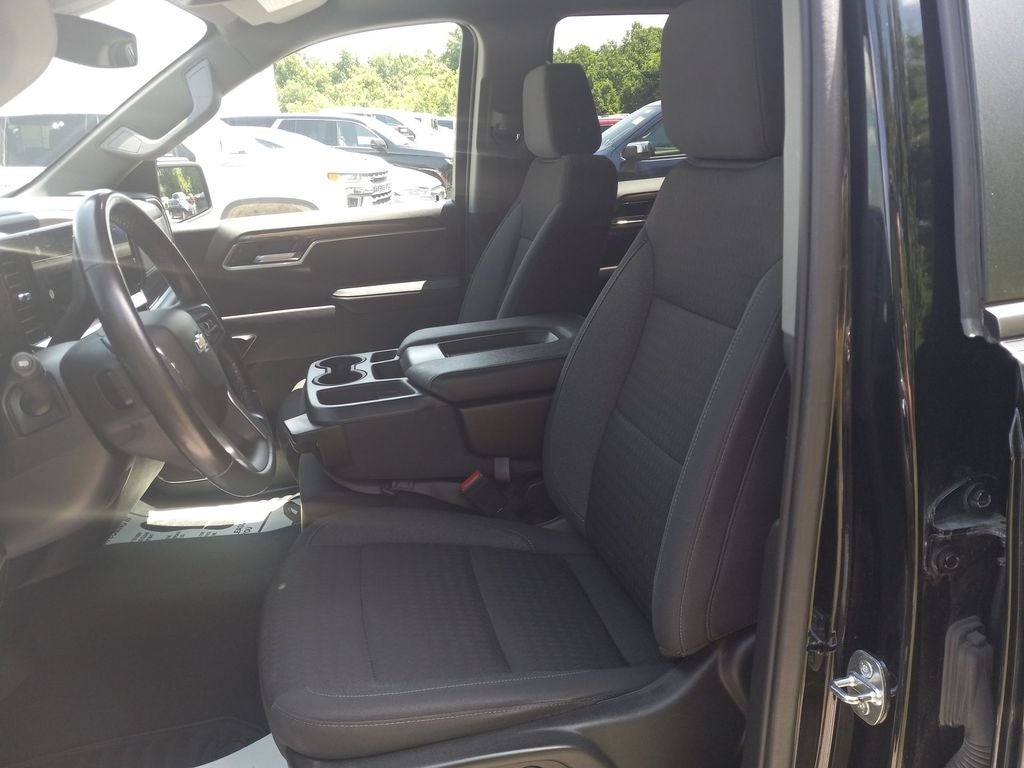 2022 Chevrolet Silverado 1500 LT (2FL)