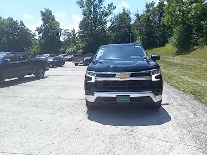 2022 Chevrolet Silverado 1500 LT (2FL)