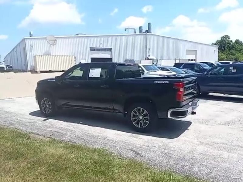 2022 Chevrolet Silverado 1500 LT (2FL)