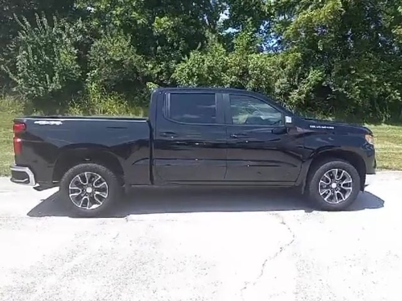 2022 Chevrolet Silverado 1500 LT (2FL)