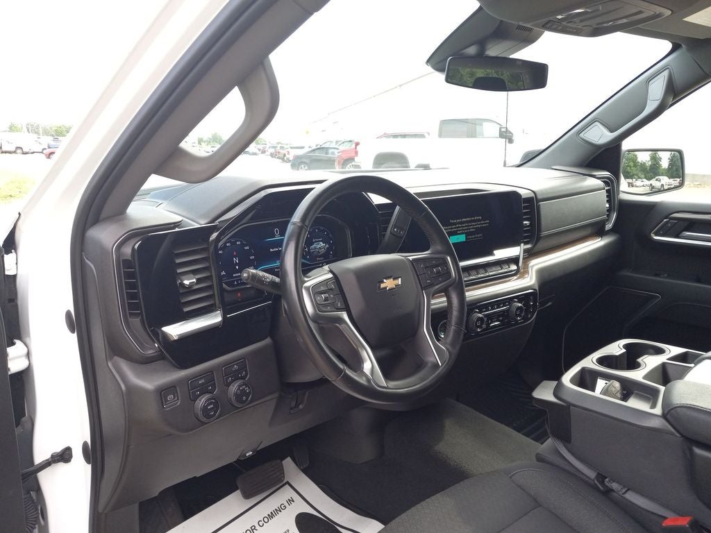 2023 Chevrolet Silverado 1500 LT (2FL)