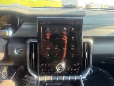 2025 GMC Acadia AT4