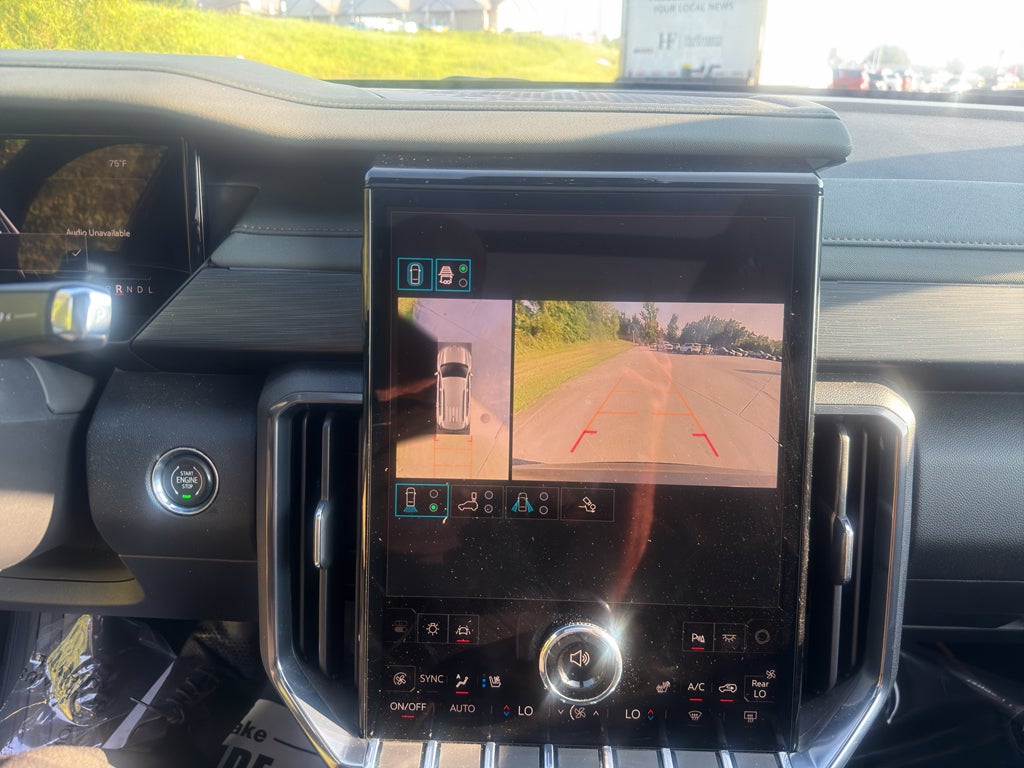 2025 GMC Acadia AT4