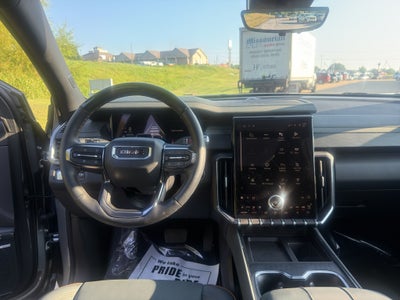 2025 GMC Acadia AT4