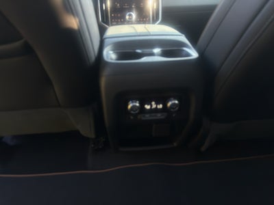 2025 GMC Acadia AT4