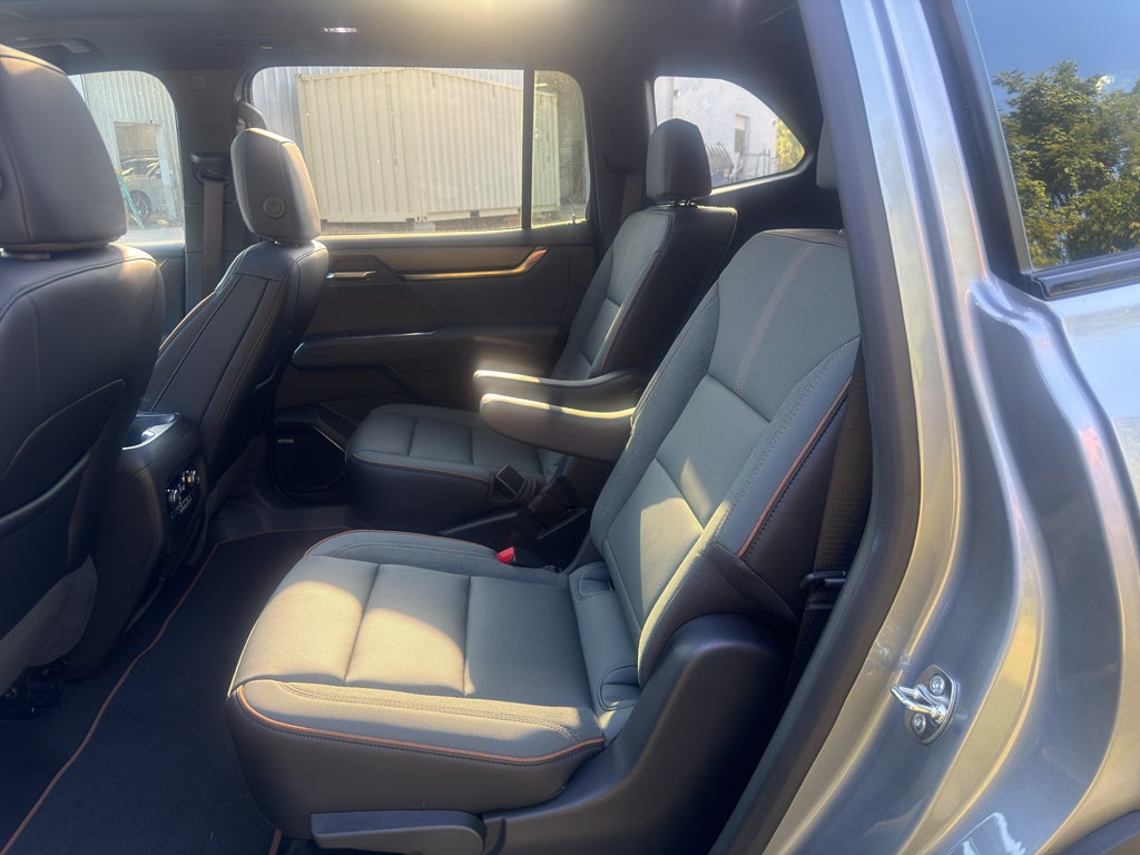 2025 GMC Acadia AT4
