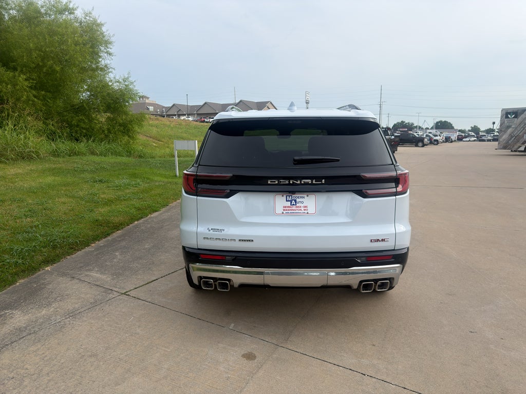 2026 GMC Acadia Denali