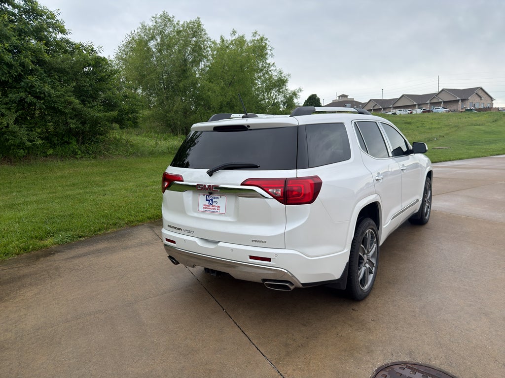 2019 GMC Acadia Denali