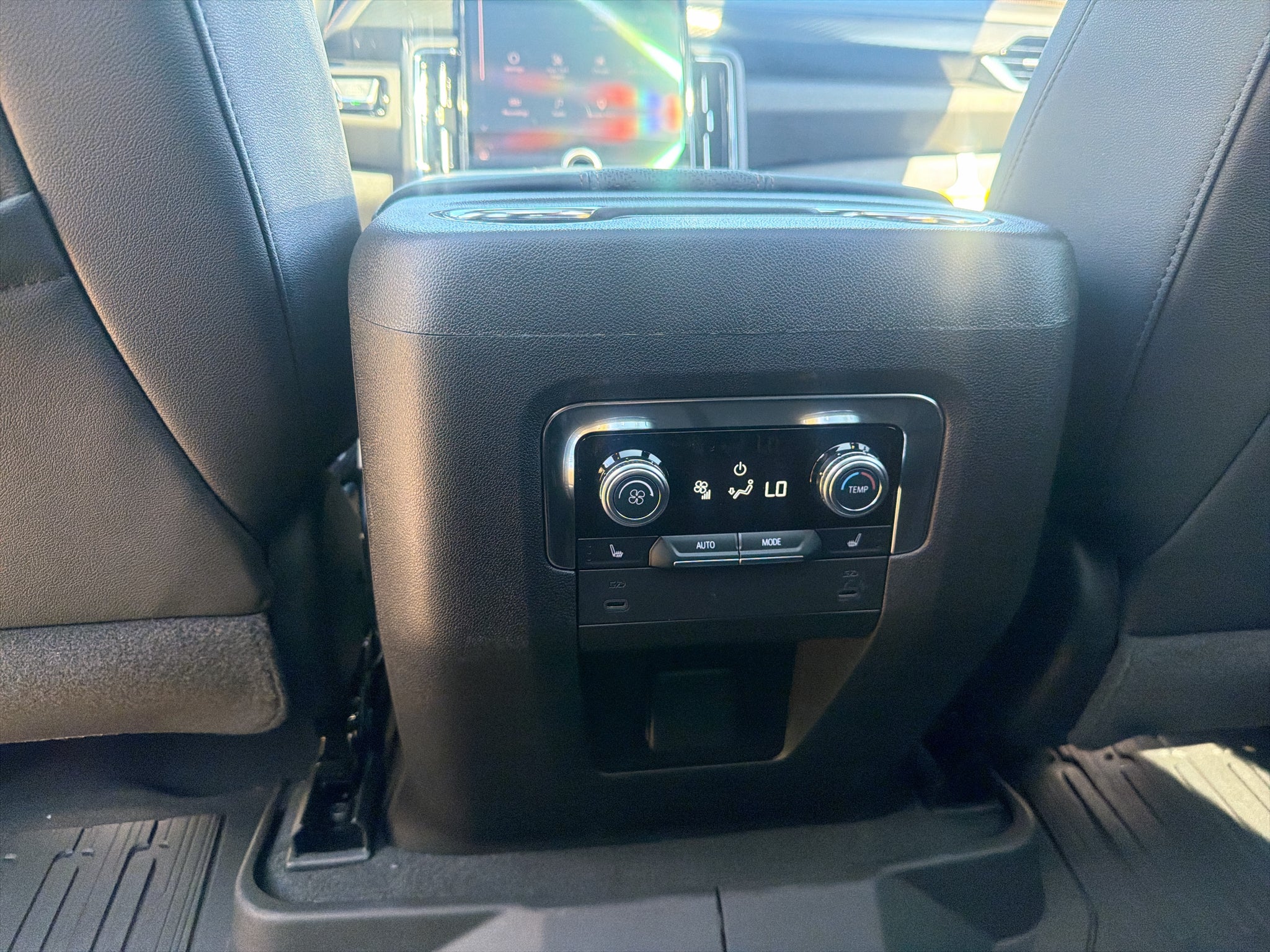 2027 GMC Yukon AT4