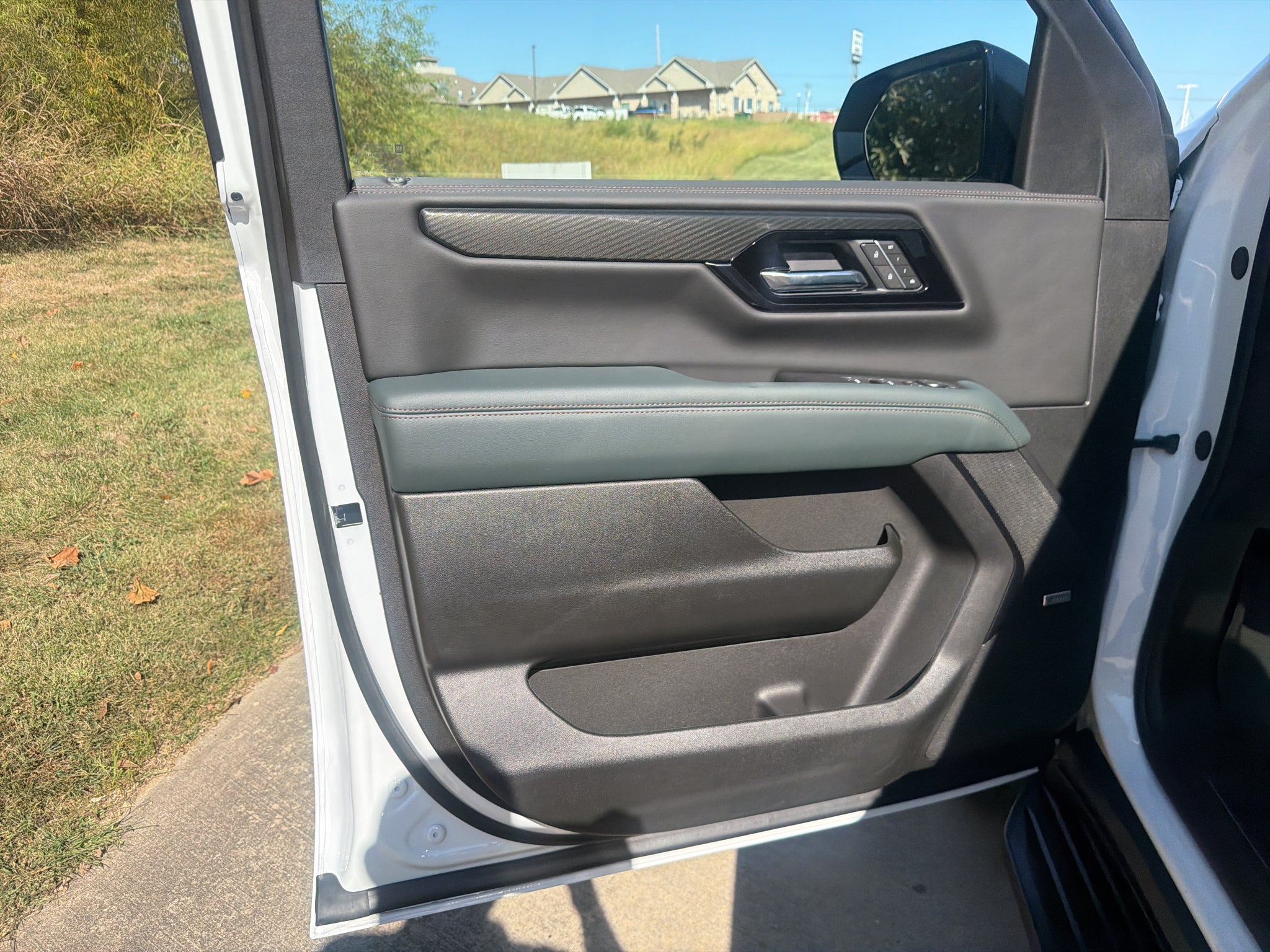 2027 GMC Yukon AT4
