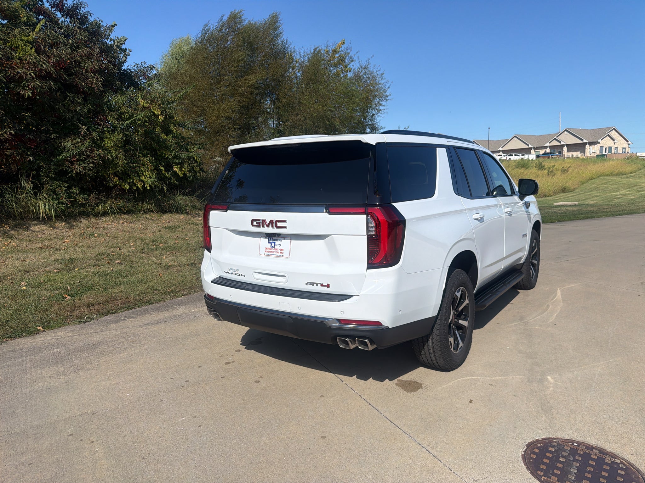 2027 GMC Yukon AT4