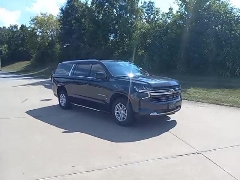 2022 Chevrolet Suburban LT