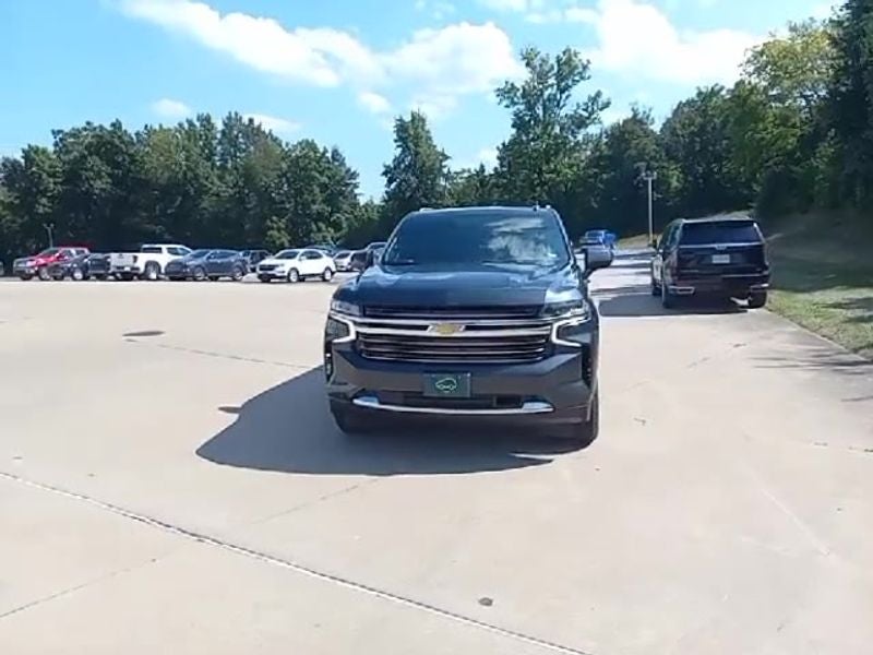 2022 Chevrolet Suburban LT