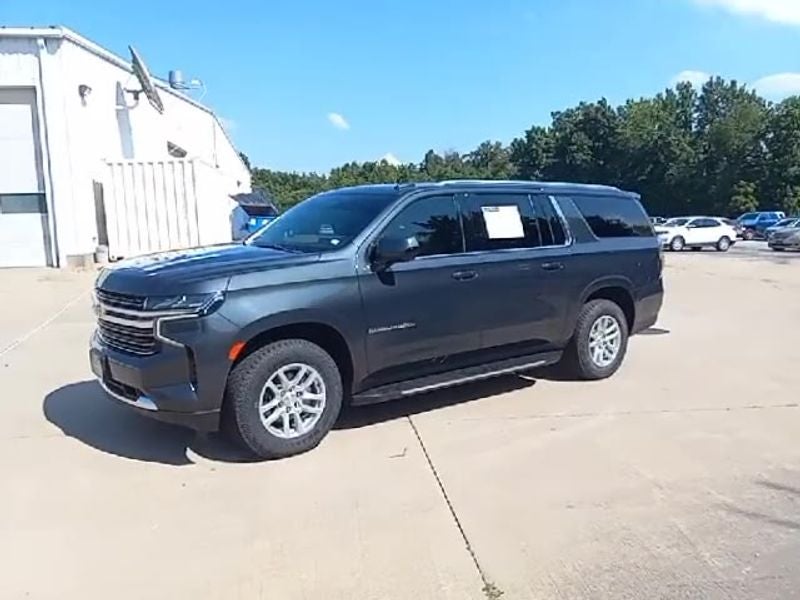 2022 Chevrolet Suburban LT