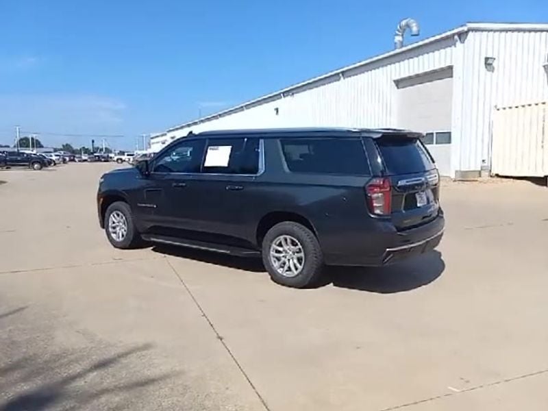 2022 Chevrolet Suburban LT