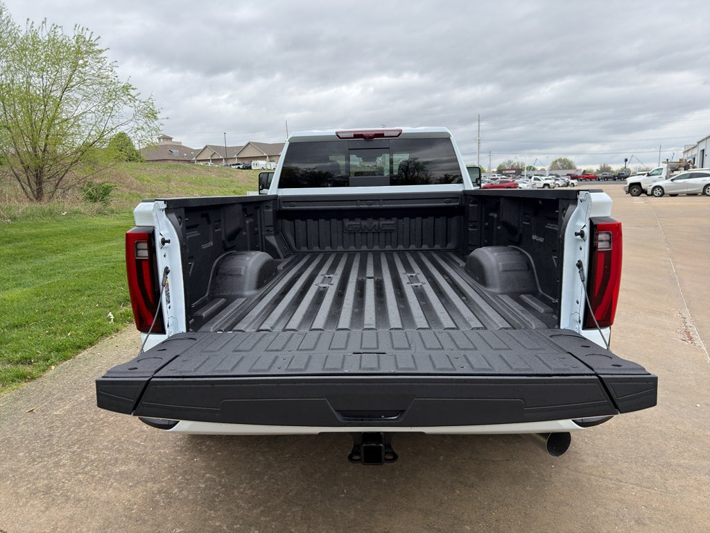 2026 GMC Sierra 3500 HD Denali DRW