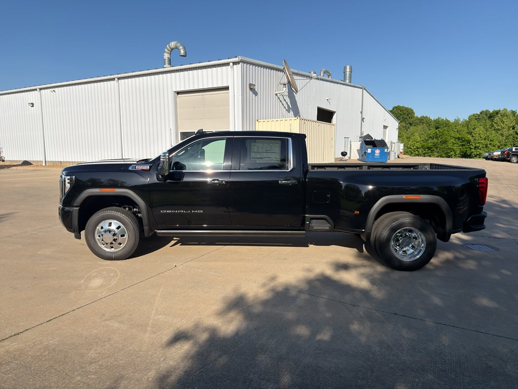 2026 GMC Sierra 3500 HD Denali DRW