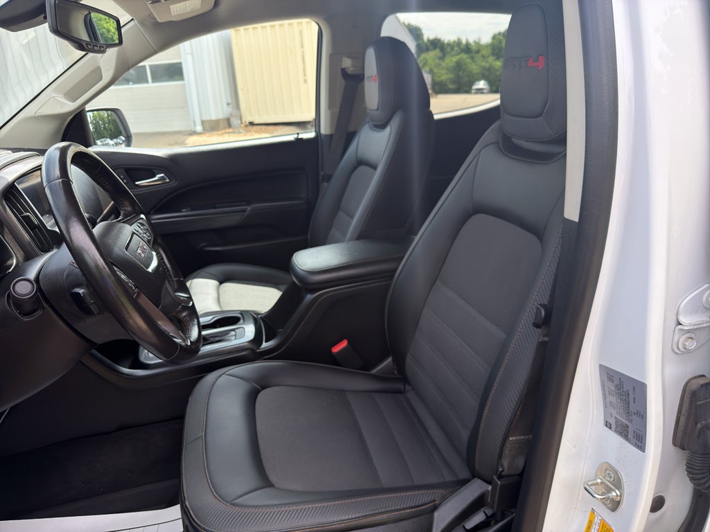 2022 GMC Canyon AT4 - Cloth