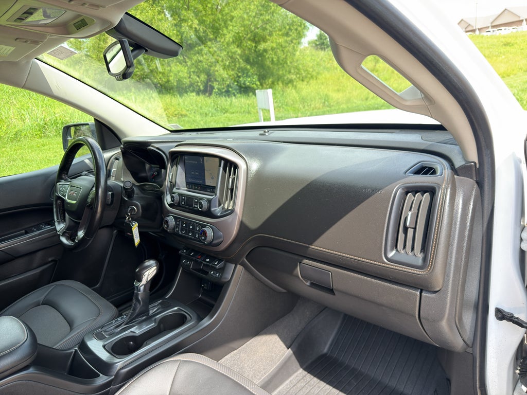 2022 GMC Canyon AT4 - Cloth