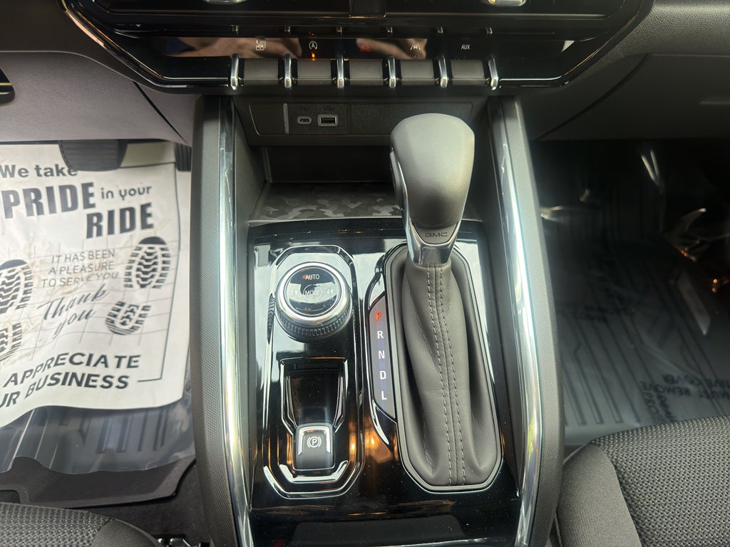 2026 GMC Canyon Elevation