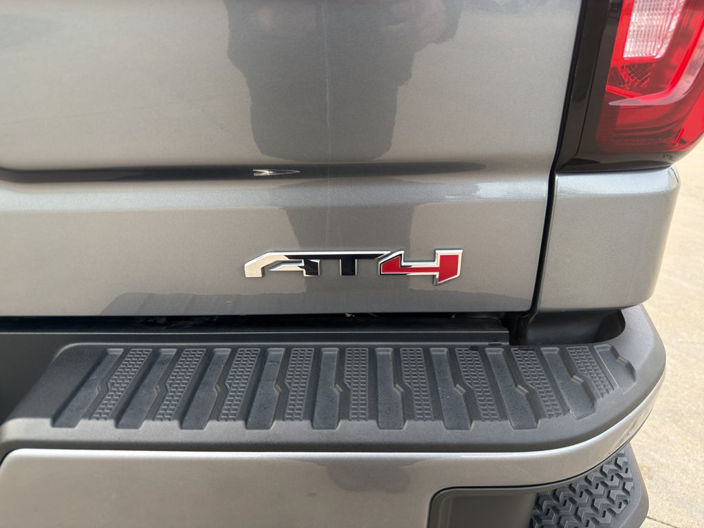 2022 GMC Sierra 1500 Limited AT4