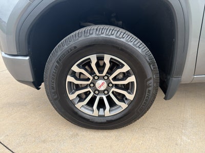 2022 GMC Sierra 1500 Limited AT4