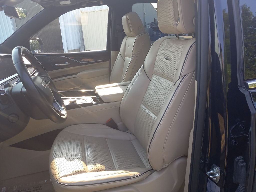 2023 Cadillac Escalade Premium Luxury