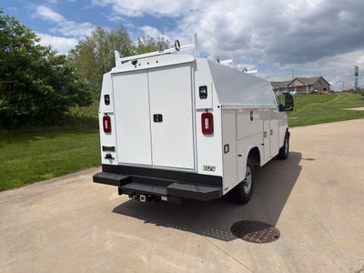 2026 Chevrolet Express Cutaway 3500 1WT