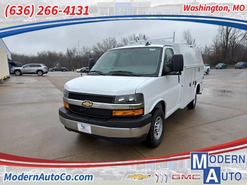 2026 Chevrolet Express Cutaway 3500 1WT
