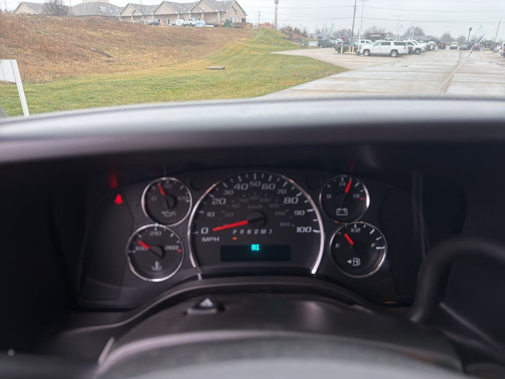 2026 Chevrolet Express Cutaway 3500 1WT