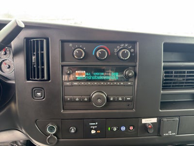 2026 Chevrolet Express Cutaway 3500 1WT