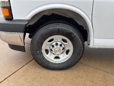 2026 Chevrolet Express Cutaway 3500 1WT