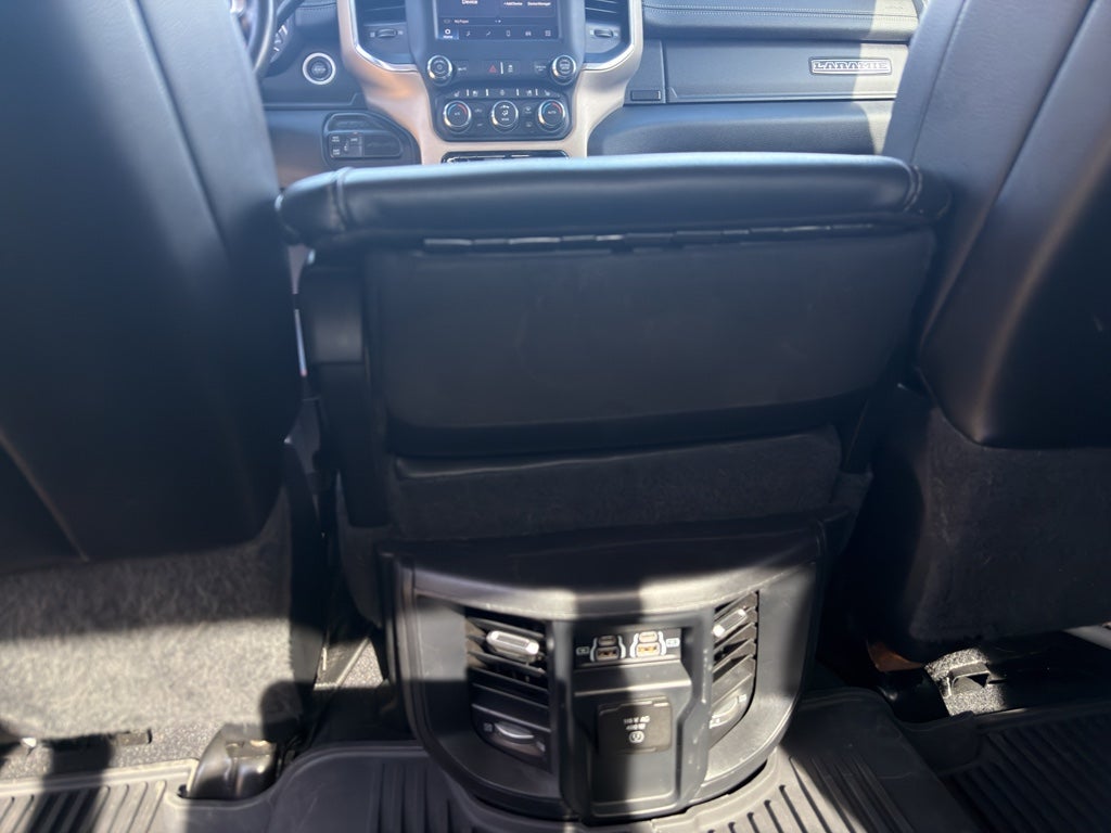 2022 RAM 3500 Laramie Crew Cab 4x4 8' Box