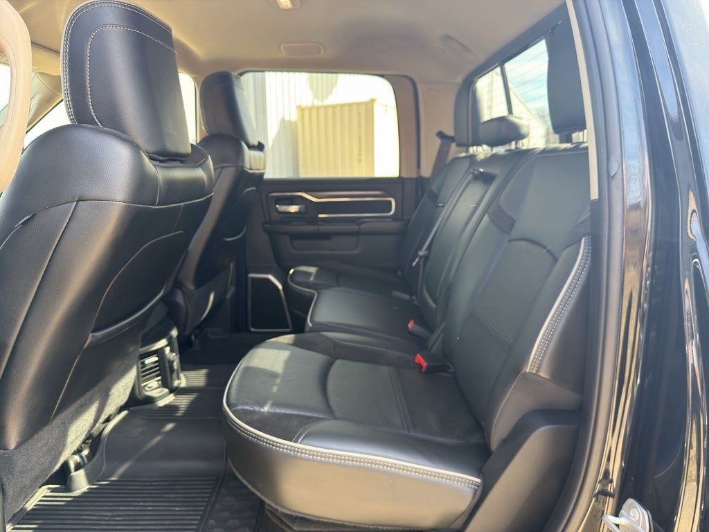 2022 RAM 3500 Laramie Crew Cab 4x4 8' Box