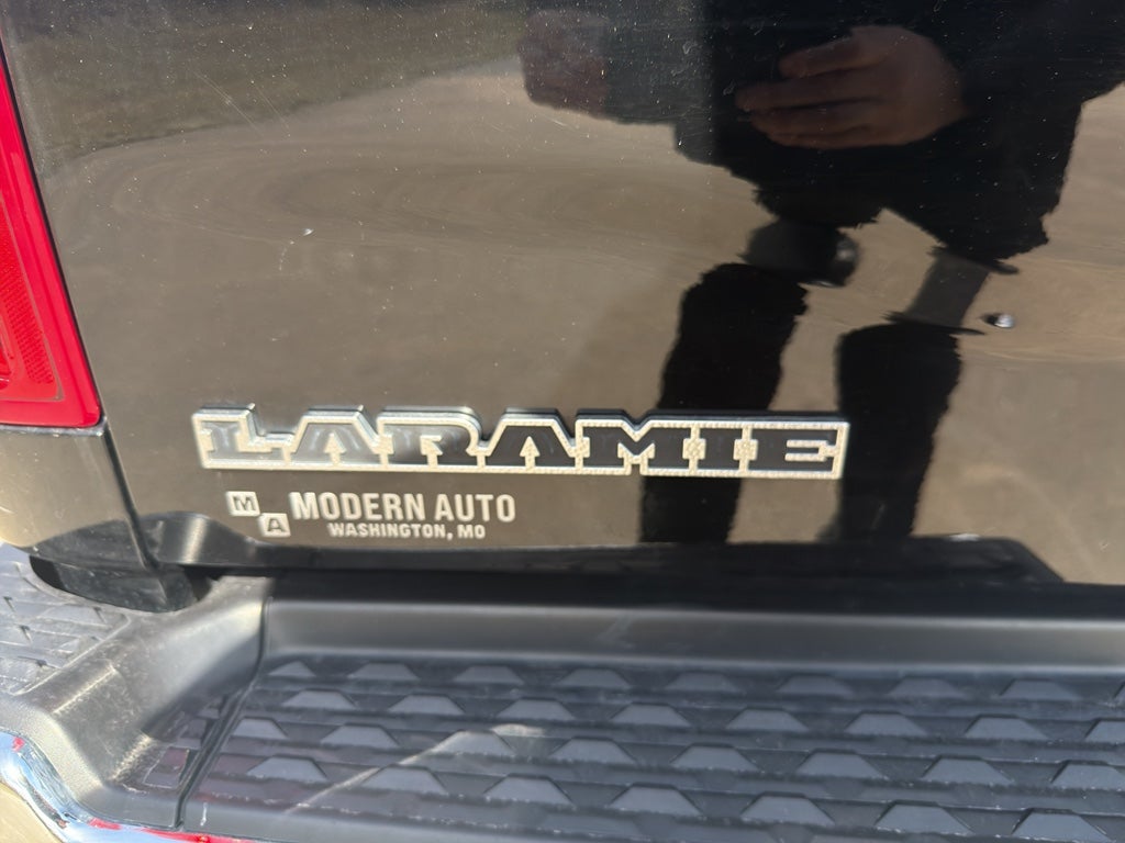 2022 RAM 3500 Laramie Crew Cab 4x4 8' Box