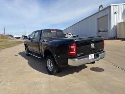 2022 RAM 3500 Laramie Crew Cab 4x4 8' Box