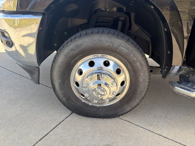 2022 RAM 3500 Laramie Crew Cab 4x4 8' Box